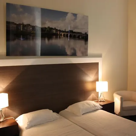 Sansa Hotel