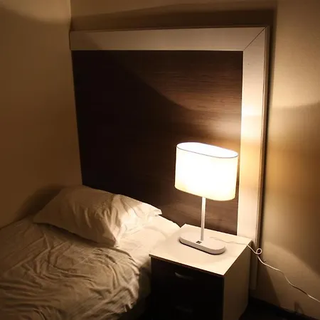 Sansa Hotel *