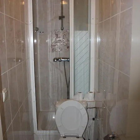 Hotel Sansa *